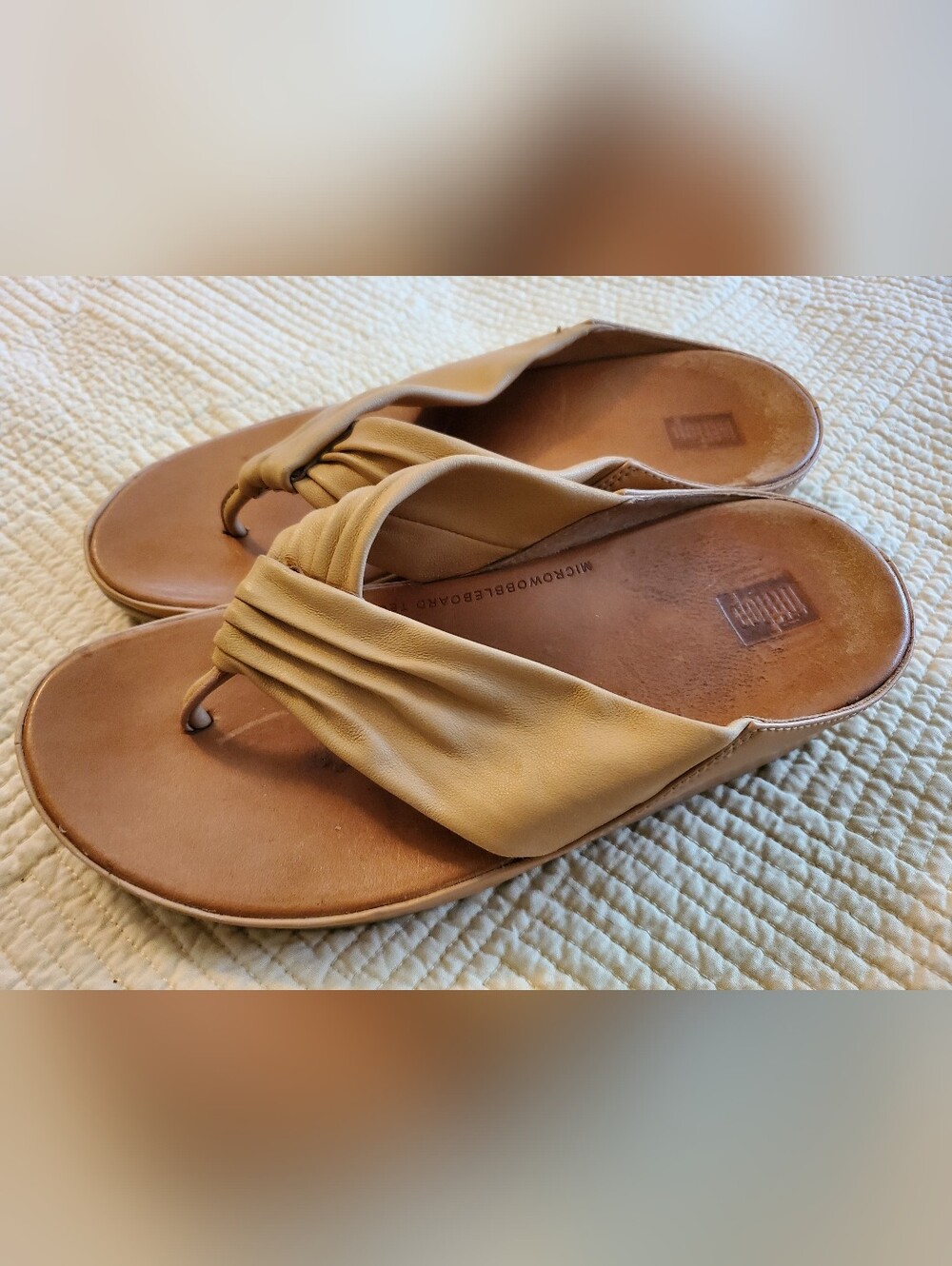 FitFlop Tan Twist Leather Flipflop Sandals